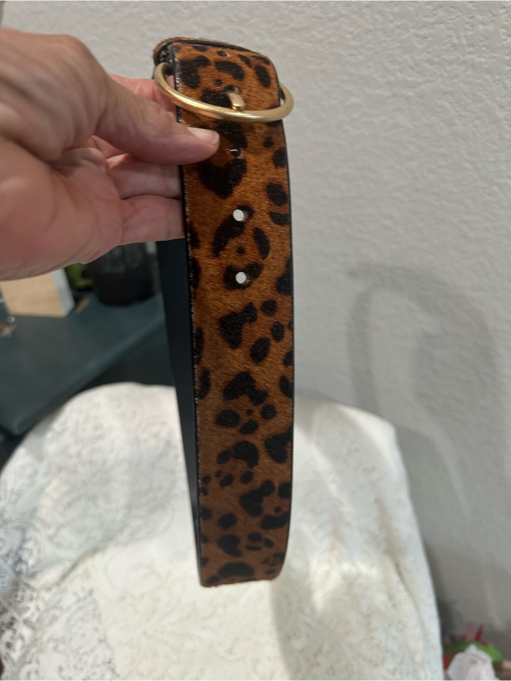 Cabi Leopard Print Leather Belt with Gold Oval Buckle small size 32 - Picture 4 of 4
